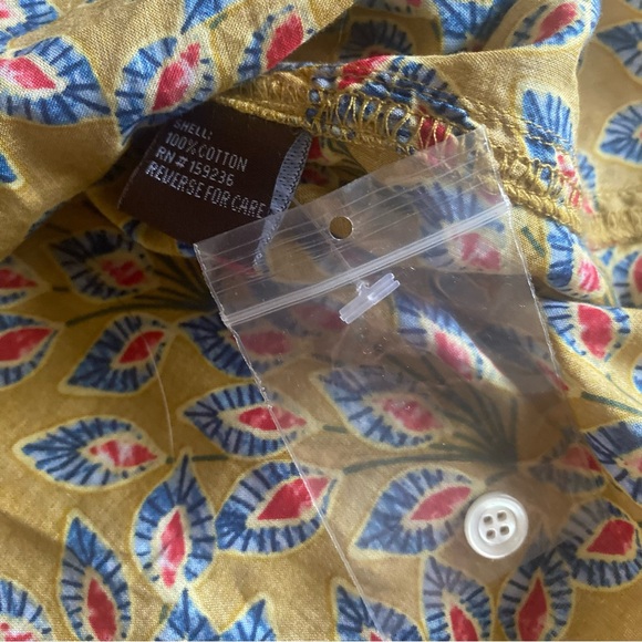 J McLaughlin Top Womens Sz XS Gold Yellow Leaf Floral Button Front Cotton - Picture 4 of 7